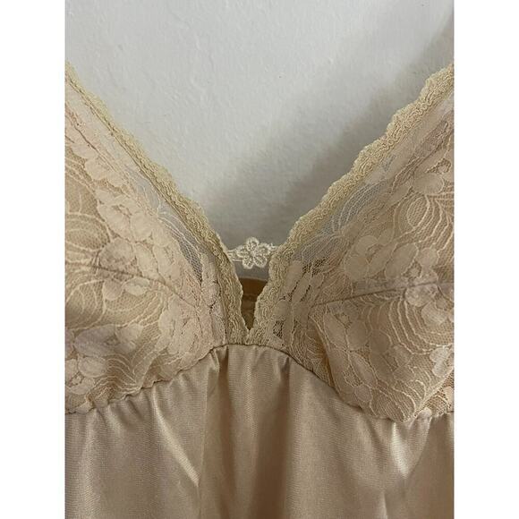 St Michael Vintage Nightgown UK size 40 Measures an XS Long Lace Babydoll - Picture 5 of 10